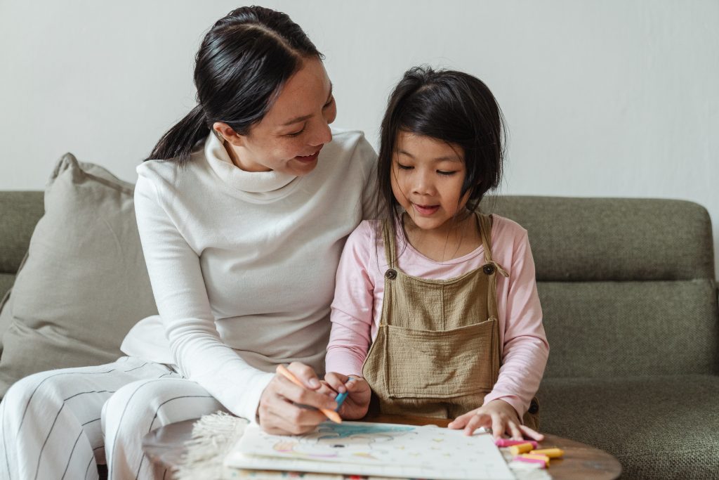 a chinese teacher with student for home tution singapore